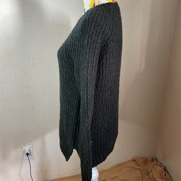American Eagle Outfitters ~ Knit Soft Sweater - Picture 3 of 8
